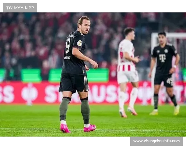 欧冠小组赛第四轮综合报道：强弱对话与冷门并存