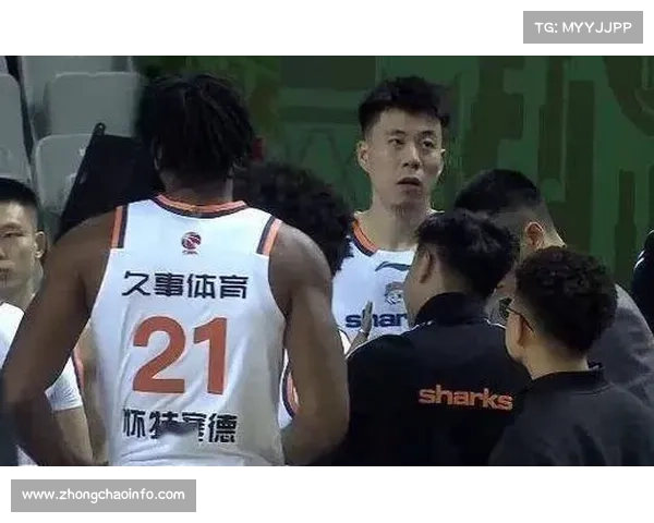 上海久事不敌浙江广厦，张镇麟面对旧主表现中规中矩。